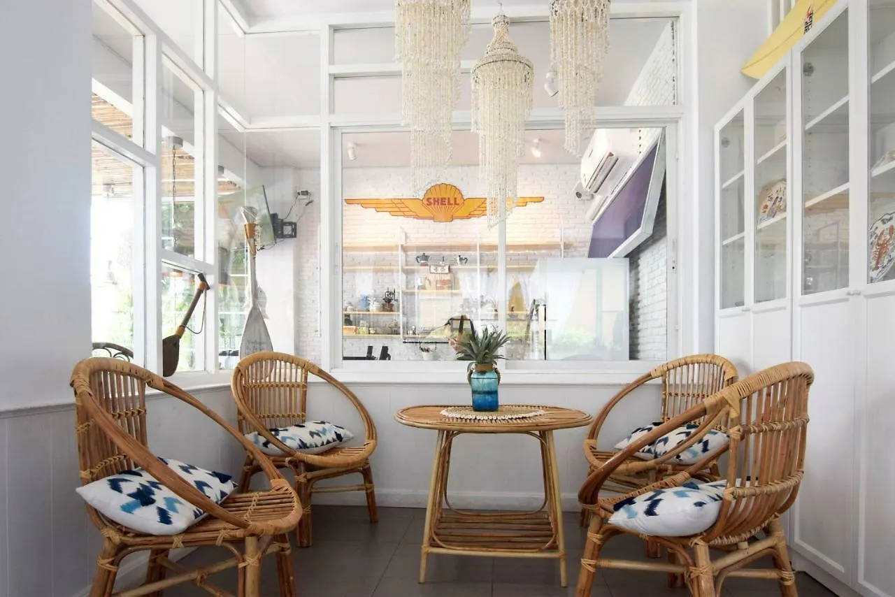 Hotel Chill House At Naiyang Nai Yang Beach