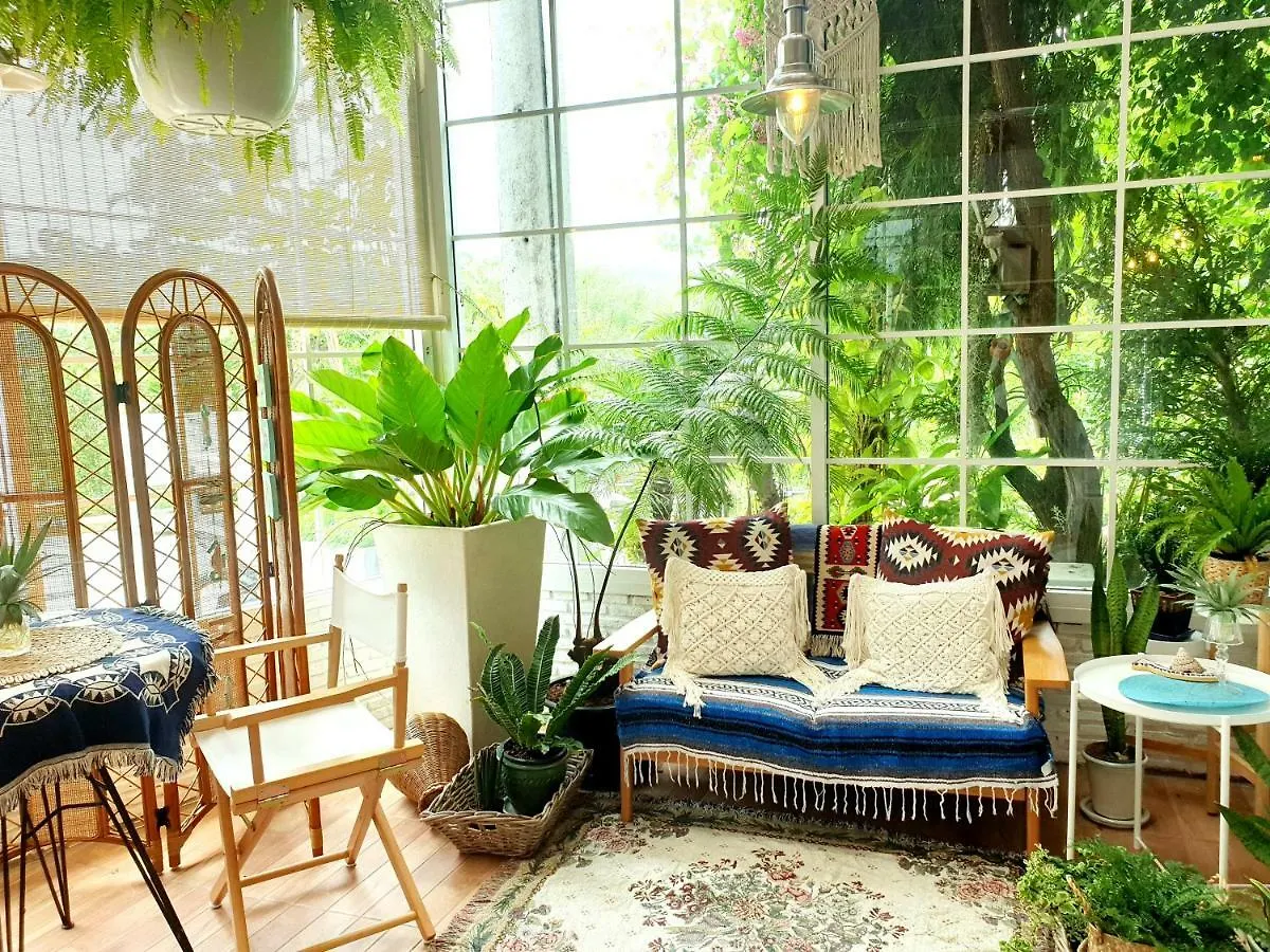 Chill House At Naiyang Hotel Nai Yang Beach 2*,